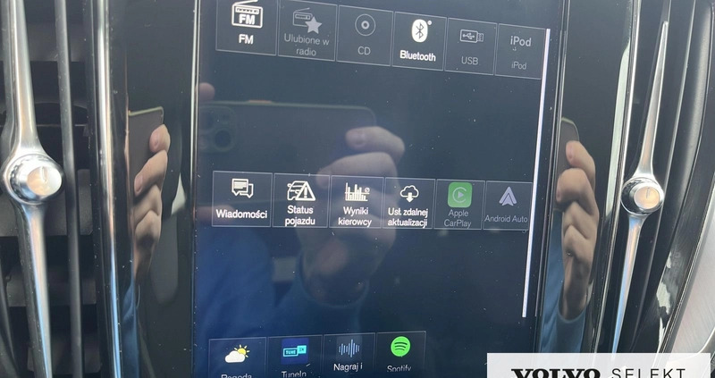 Volvo V60 cena 114900 przebieg: 77449, rok produkcji 2019 z Szczuczyn małe 326